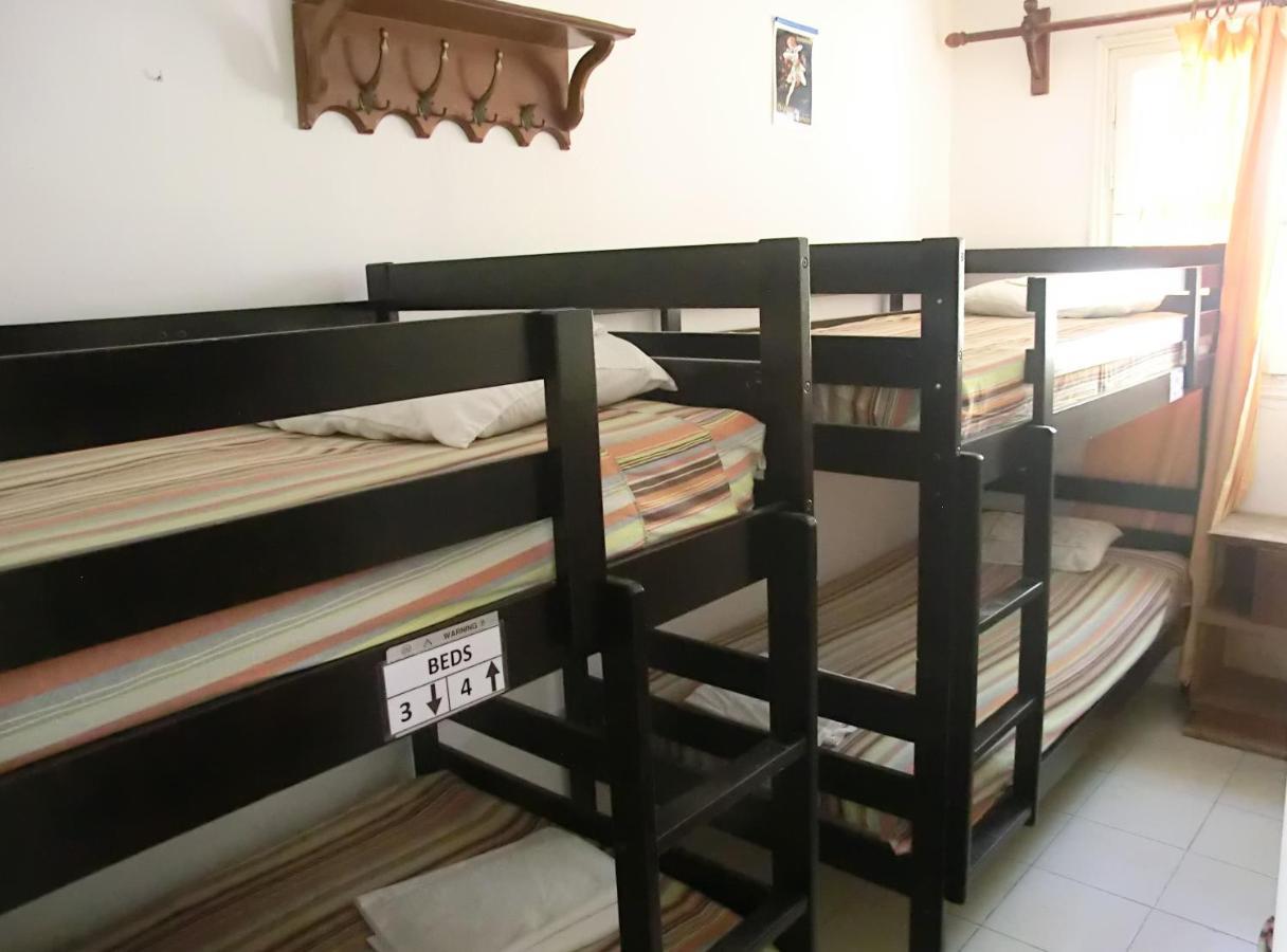 Santorini Camping & Hostel ฟิรา ภายนอก รูปภาพ