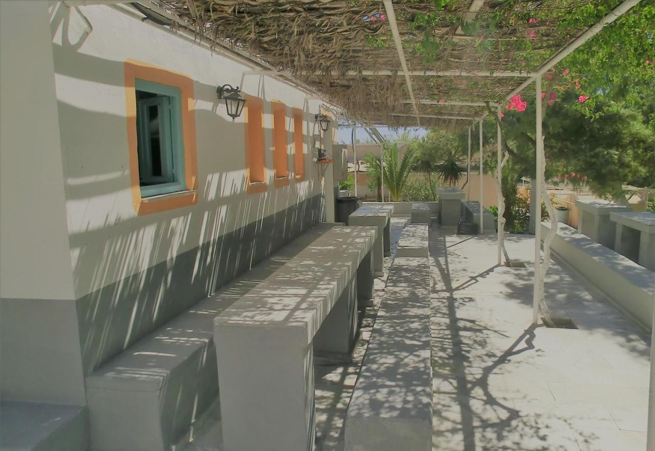 Santorini Camping & Hostel ฟิรา ภายนอก รูปภาพ