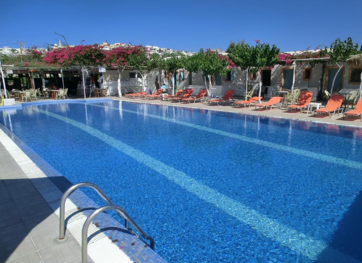 Santorini Camping & Hostel ฟิรา ภายนอก รูปภาพ