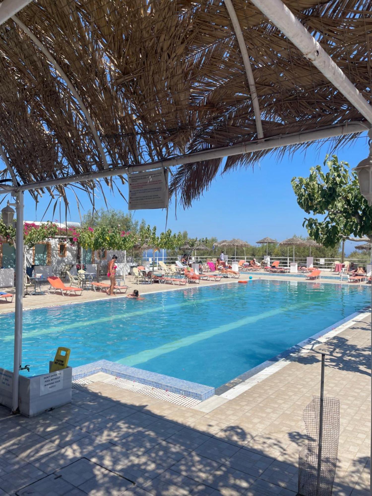 Santorini Camping & Hostel ฟิรา ภายนอก รูปภาพ